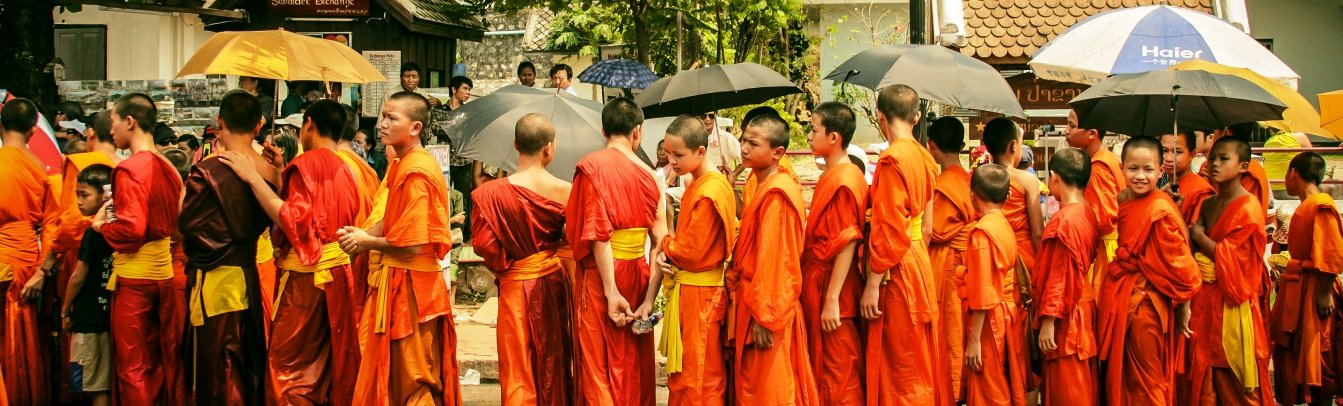 Almosengang der Mönche in Luang Prabang, Laos