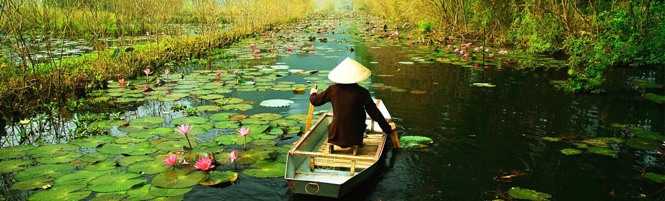 Die trockene Halong-Bucht, Ninh Binh, lockt eine Vielzahl von Reisenden durch ihre unberührten Landschaften an