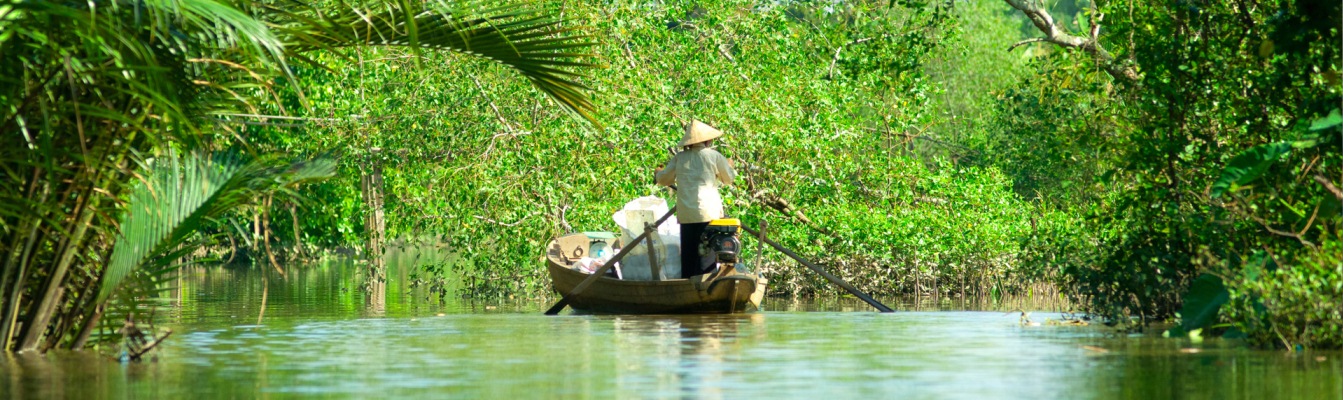 Eine Ruderbootsfahrt verspricht tolle Erlebnisse im Mekong-Delta
