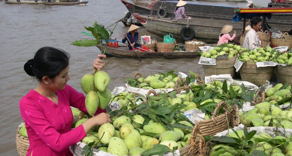 Handel auf dem schwimmenden Markt Cai Rang, Can Tho