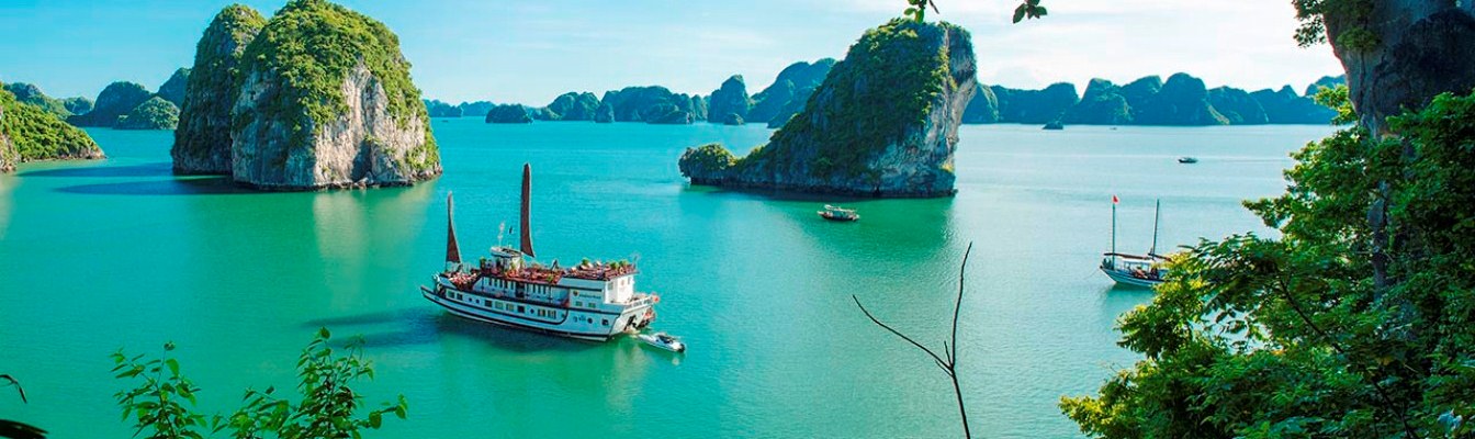 Eine Ecke von märchenhaften Halong-Bucht, Vietnam