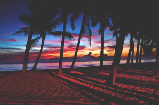 Cua Dai Strand bei Abenddämmerung